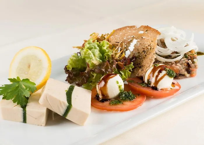 Hotel & Restaurant Waldschloss 4*