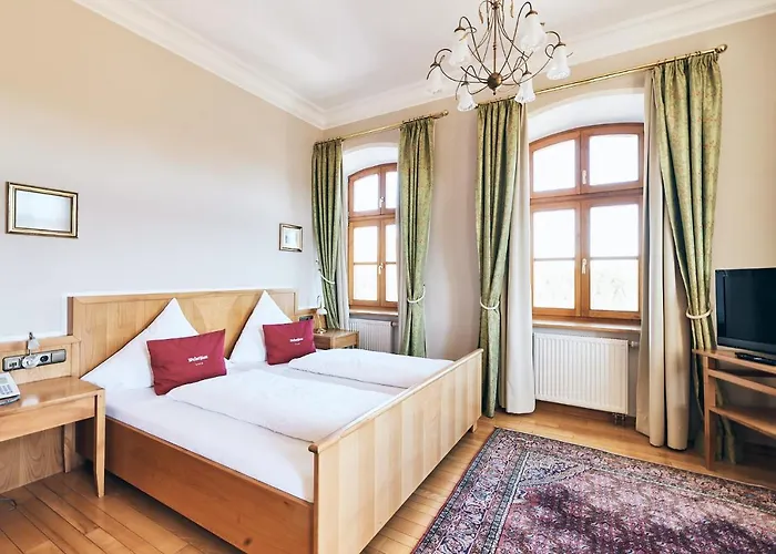 Hotel & Restaurant Waldschloss