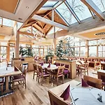 & Restaurant Waldschloss Πασάου