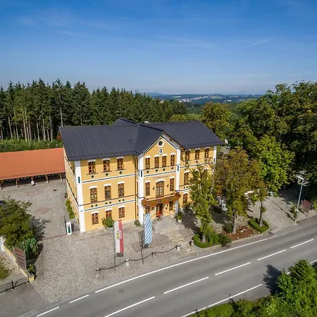 Hotel&restaurant Waldschloss