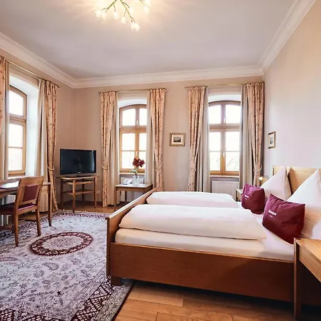 Hotel Hotel&restaurant Waldschloss 4*
