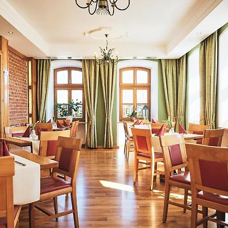 Hotel&restaurant Waldschloss Hotel 4*