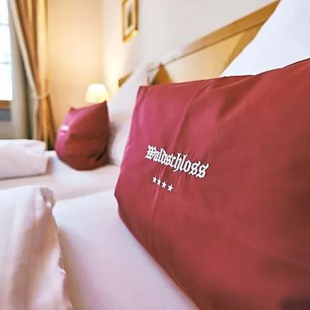 Otel & Restaurant Waldschloss Passau