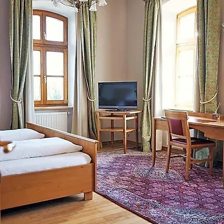 Otel & Restaurant Waldschloss 4*