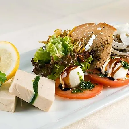 Otel & Restaurant Waldschloss Passau