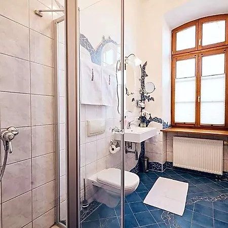 & Restaurant Waldschloss 4*