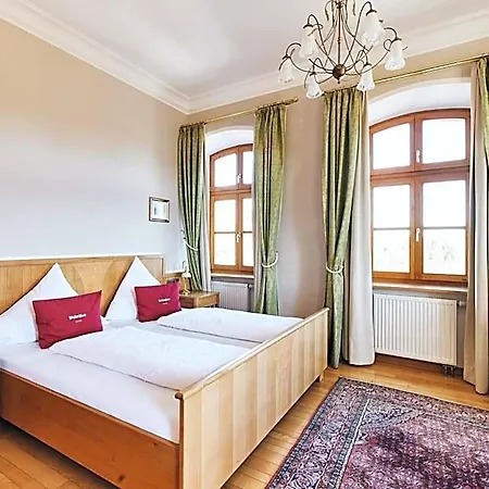 & Restaurant Waldschloss Otel Passau