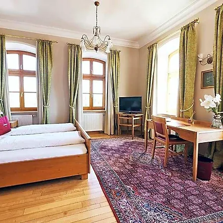 & Restaurant Waldschloss Passau