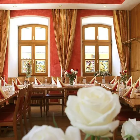 Hotel&restaurant Waldschloss 4*