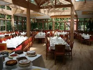 Hotel&restaurant Waldschloss 4*